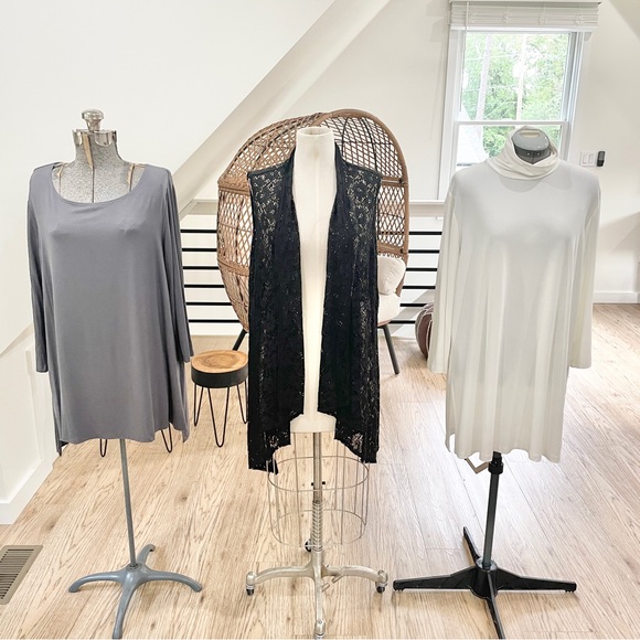 Slinky Brand Tops - NWOT 1X Slinky Brand black, white and gray tops 3 included